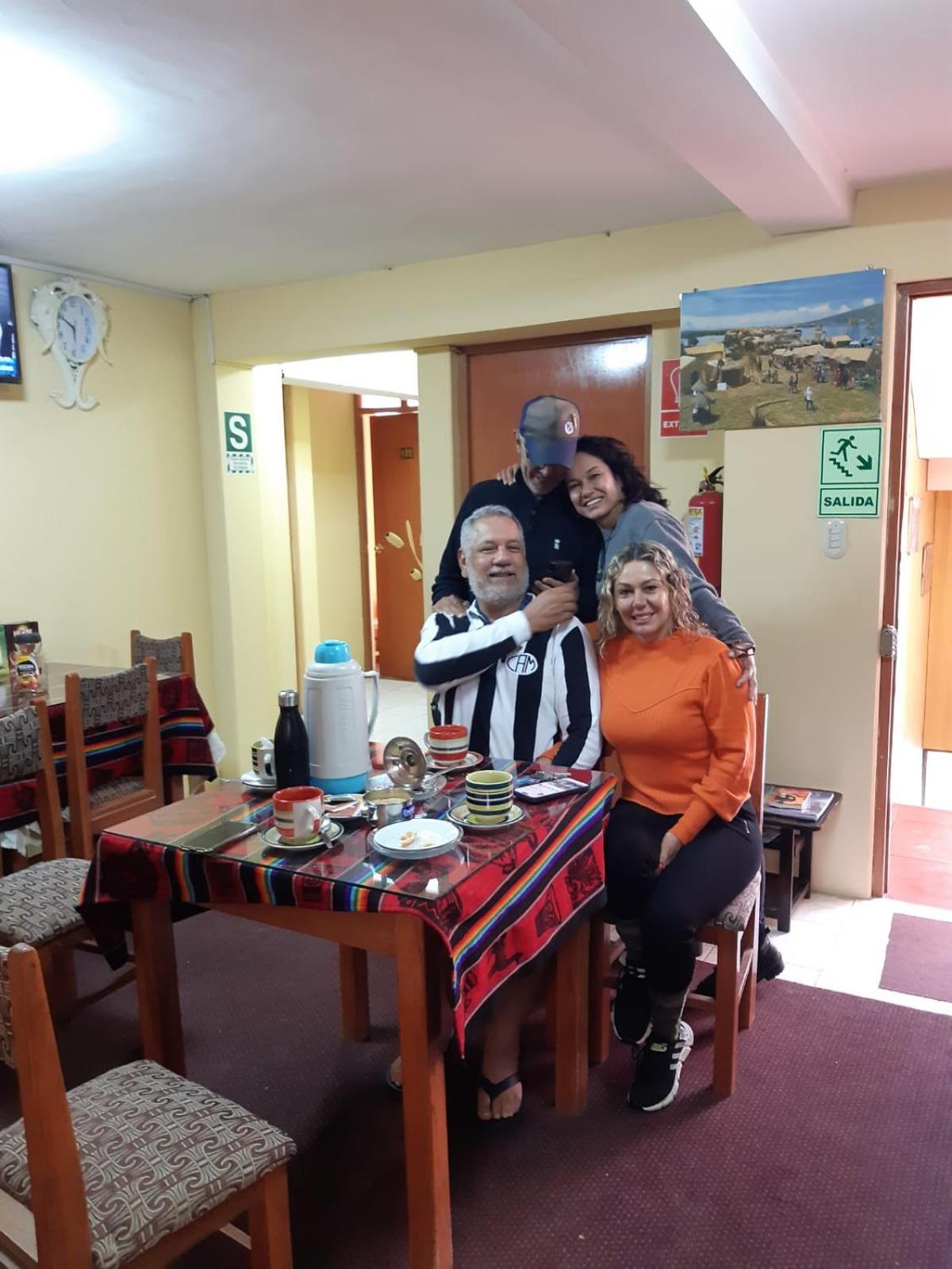 Hostal Vista Al Lago Titicaca Puno Exteriér fotografie