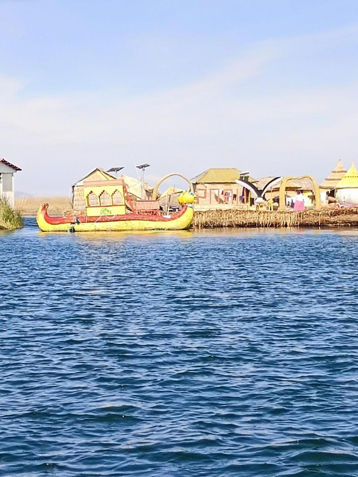 Hostal Vista Al Lago Titicaca Puno Exteriér fotografie